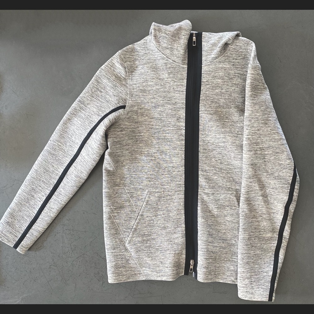 Men’s lululemon Heather Grey Jacket